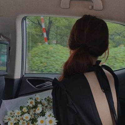 顶流绯闻代言翻车，平台紧急限流，深夜持续发酵